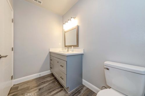 4567 120th St, Hawthorne CA  90250-2965 exterior