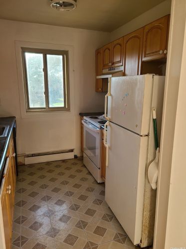 2435 Union Ave, Islip Manor, NY 11751-4710