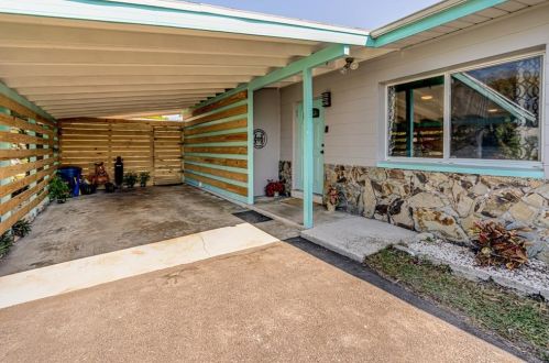 6517 18th Way, Saint Petersburg, FL 33702-7145