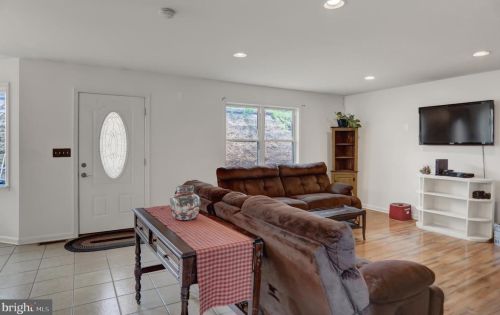 437 Pisgah State Rd, Shermansdale PA  17090-8921 exterior