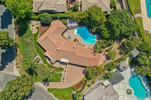 2201 Jose Way, Fullerton, CA 92835-3302