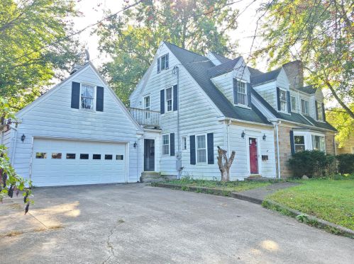 251 Jefferson St, Sugar Grove Lake, OH 44833-0016