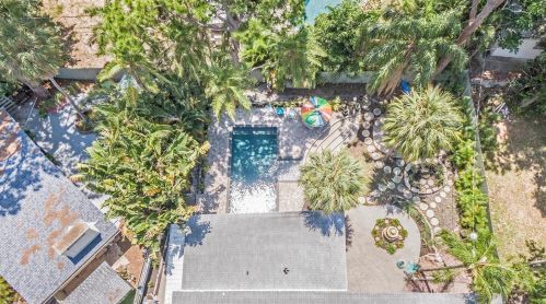 4610 Cypress Way, Saint Petersburg FL  33705-4526 exterior