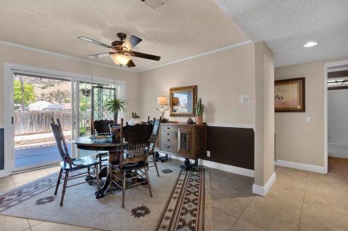 10121 Paseo Palmas Dr, Lakeside CA  92040-2342 exterior