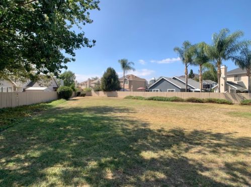 10258 New Bedford Ct, Lakeside CA  92040-2357 exterior