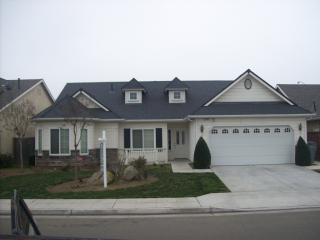 3089 Bridle Ave, Fresno CA  93727-9115 exterior