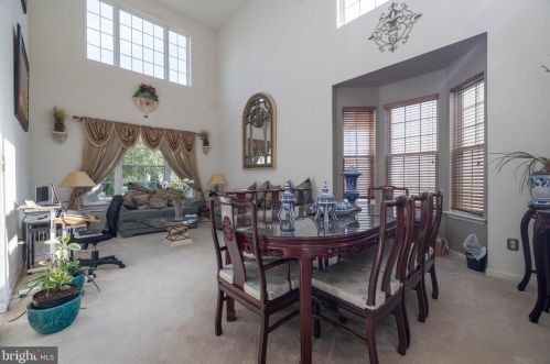 6 Chapman Ln, Bear DE  19701-6364 exterior