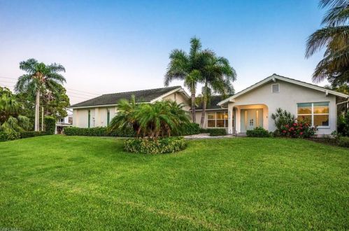 202 6th St, Bonita Springs, FL 34134-7414