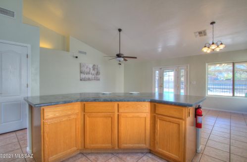 6891 Tombstone Way, Tucson AZ 85743-1058 exterior