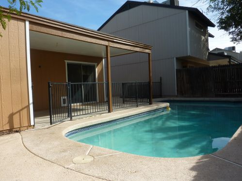 7026 42nd St, Phoenix, AZ 85042-8906