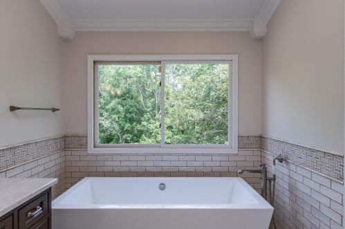 8235 Woodcreek Dr, Florence KY  41042-9119 exterior