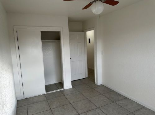1712 Cherry Ave, Long Beach CA  90806-5821 exterior