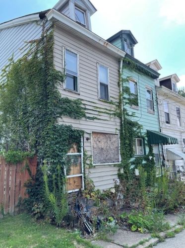 2318 Atmore St, Pittsburgh, PA 15212-2802
