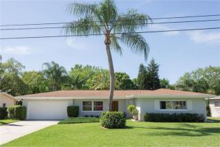 375 Overbrook Dr, Largo, FL 33770-2834