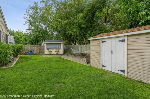 222 Swan Rd, Bricktown NJ  08723-6666 exterior