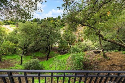 635 Oak Crest Dr, Sierra Madre CA  91024-1130 exterior