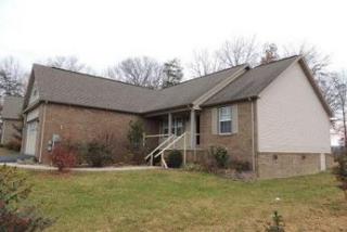 610 Deer Creek Dr, Crossville, TN 38571-3222