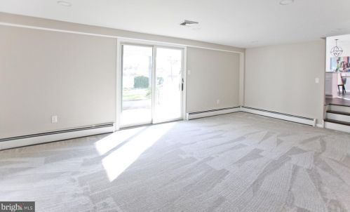 808 Sycamore Dr, Lansdale PA  19446-3128 exterior