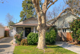 848 52nd St, Sacramento, CA 95819-3524