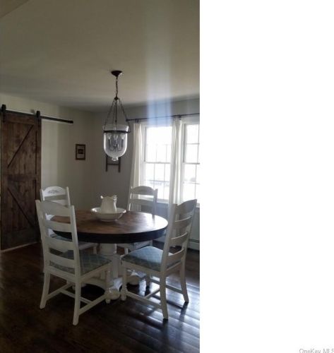 29 Rose St, Florida, NY 10921-1617