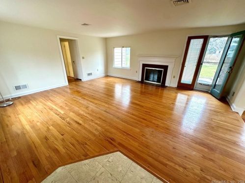 112 Housatonic Dr, Milford CT  06460-5034 exterior