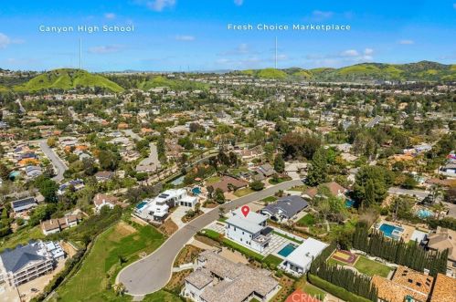 18852 Canyon Crest Dr, Orange CA 92861-2806 exterior