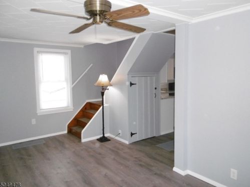 78 Hamburg Rd, Parsippany NJ  07054-3143 exterior