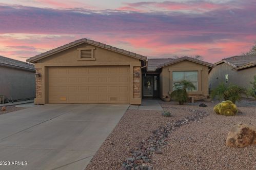 3920 Runaway Bay Pl, Chandler, AZ 85249-8936