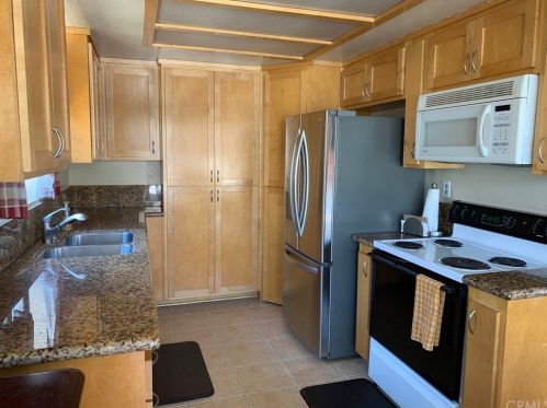 15000 Halldale Ave, Gardena, CA 90247-3148