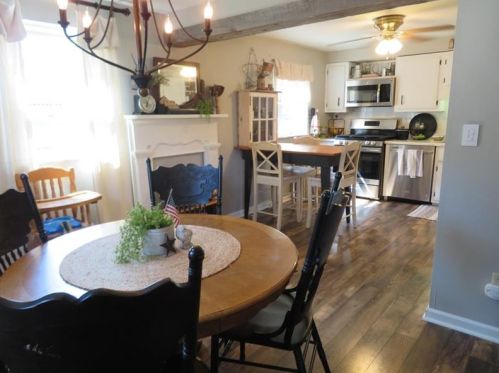 114 Woodstone Ln, New Kensington PA  15068-4642 exterior