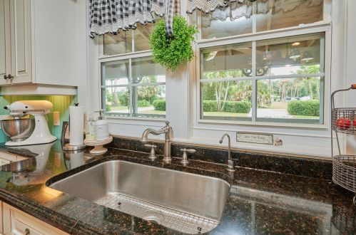 5175 8 St, Vero Beach FL 32968-9712 exterior