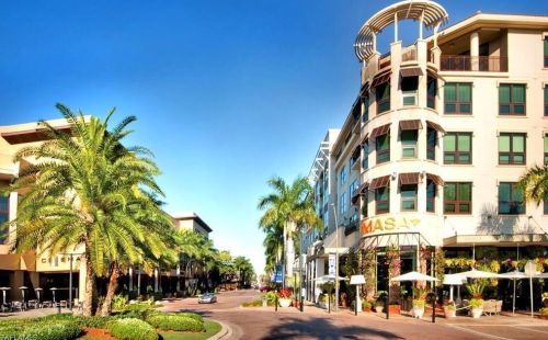 729 Palm View Dr, Naples FL  34110-1207 exterior