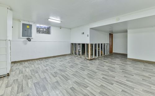 577 Grove Rd, Verona PA  15147-1656 exterior