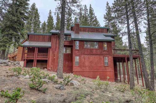 10401 Northwoods Blvd, Truckee, CA 96161-6044