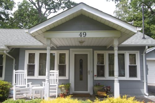 49 17th St, Huntington Station, NY 11746-2914