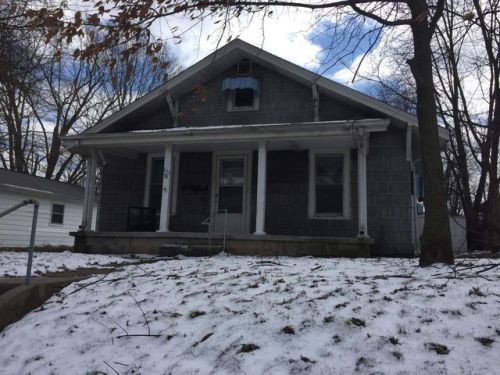 611 Walnut St, Capehart, IN 47501-2814