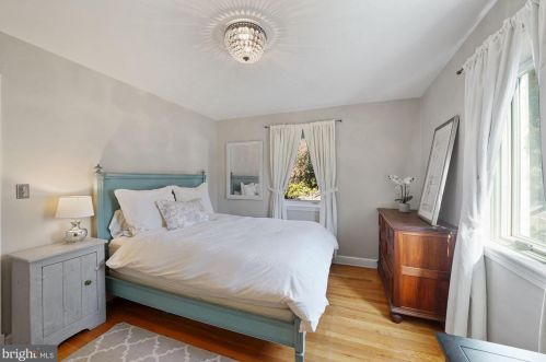 5900 31 Pl, Washington DC 20015-1676 exterior