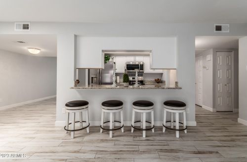 14802 35th Ave, Phoenix AZ 85053-1622 exterior