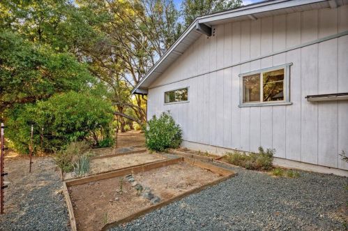 14432 Lodgepole Dr, Lake Wildwood CA  95946-9575 exterior