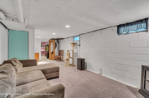 10 Trinity Pl, Jackson Twp NJ  08527-1822 exterior