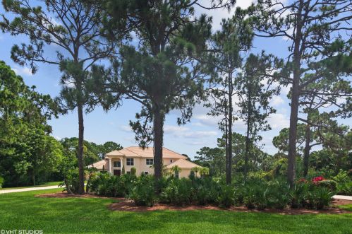 10960 Myrtlewood Ln, Fort Pierce, FL 34986-3104