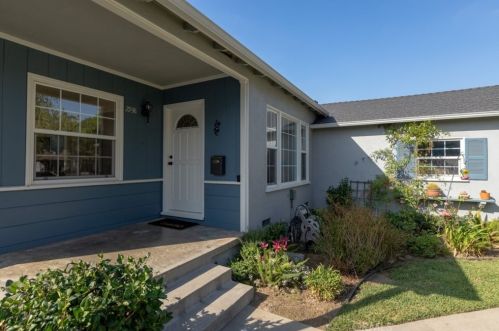 2938 Denmead St, Lakewood, CA 90712-2910