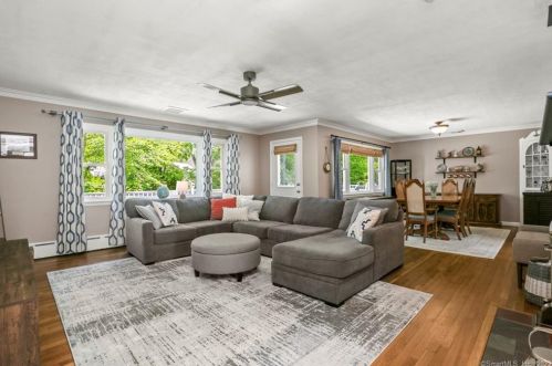 80 Chatfield Dr, Bridgeport CT exterior