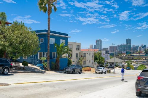 2129 B St, San Diego CA 92102-1848 exterior