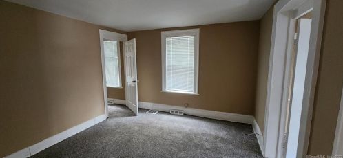 268 Lindley St, Bridgeport CT  06606-5723 exterior