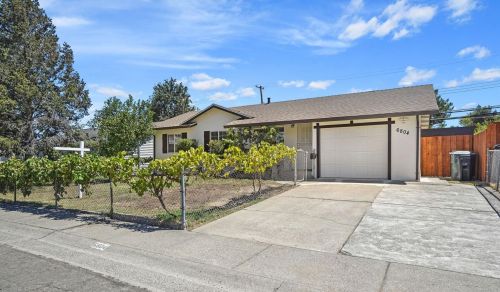 6804 Weddigen Way, North Highlands, CA 95660-3525