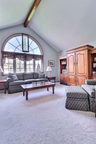 714 Hilbrich Ct, Dyer IN  46311-2775 exterior