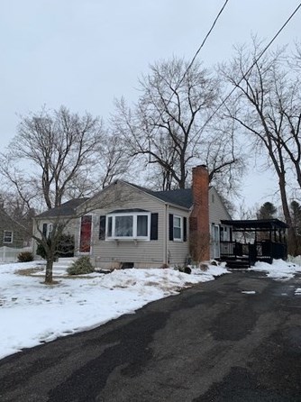 25 Circle Dr, West Springfield MA  01089-1724 exterior