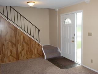 98 Greenwood Trl, Greenwood IN  46142-3439 exterior