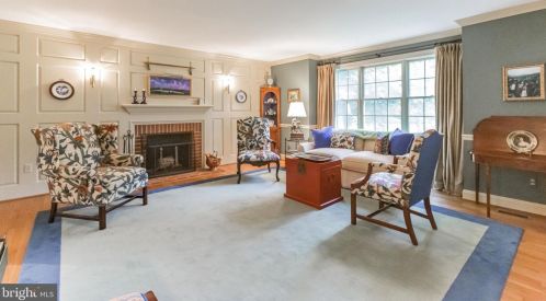 131 Knoxlyn Farm Dr, Kennett Sq PA  19348-2700 exterior